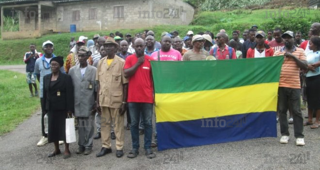 Les habitants de Moabi dans la rue pour réclamer la route, l’eau et le courant