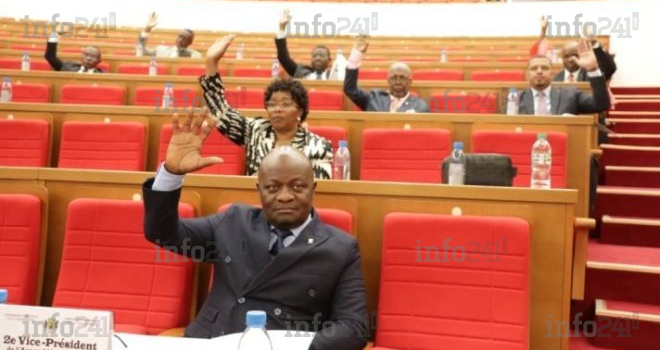Gabon : 3 accords internationaux adoptés par les députés pour l’ultime séance de la transition
