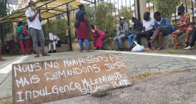 Les candidats exclus du bac 2020 implorent indulgence des autorités gabonaises