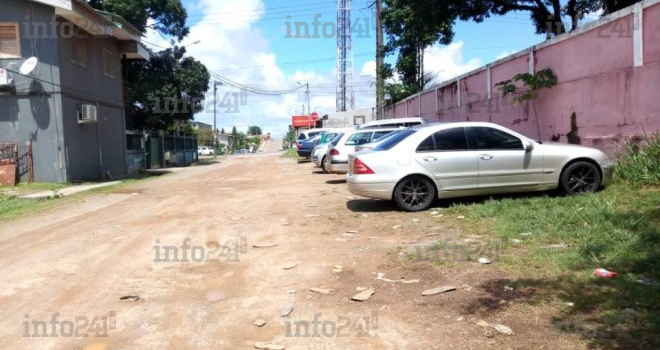 Confinement du Grand Libreville&nbsp;: Portes closes, parkings bondés...