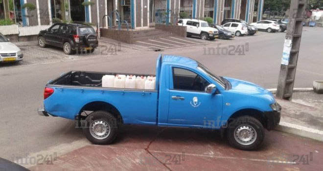 Quand dame SEEG s’approvisionne elle aussi en eau à l’aide de bidons&nbsp;!