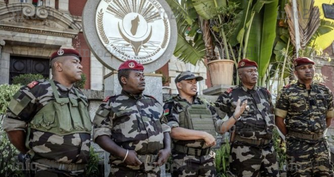 Madagascar : L’Assemblée nationale destitue Andry Rajoelina, l’armée annonce prendre le pouvoir